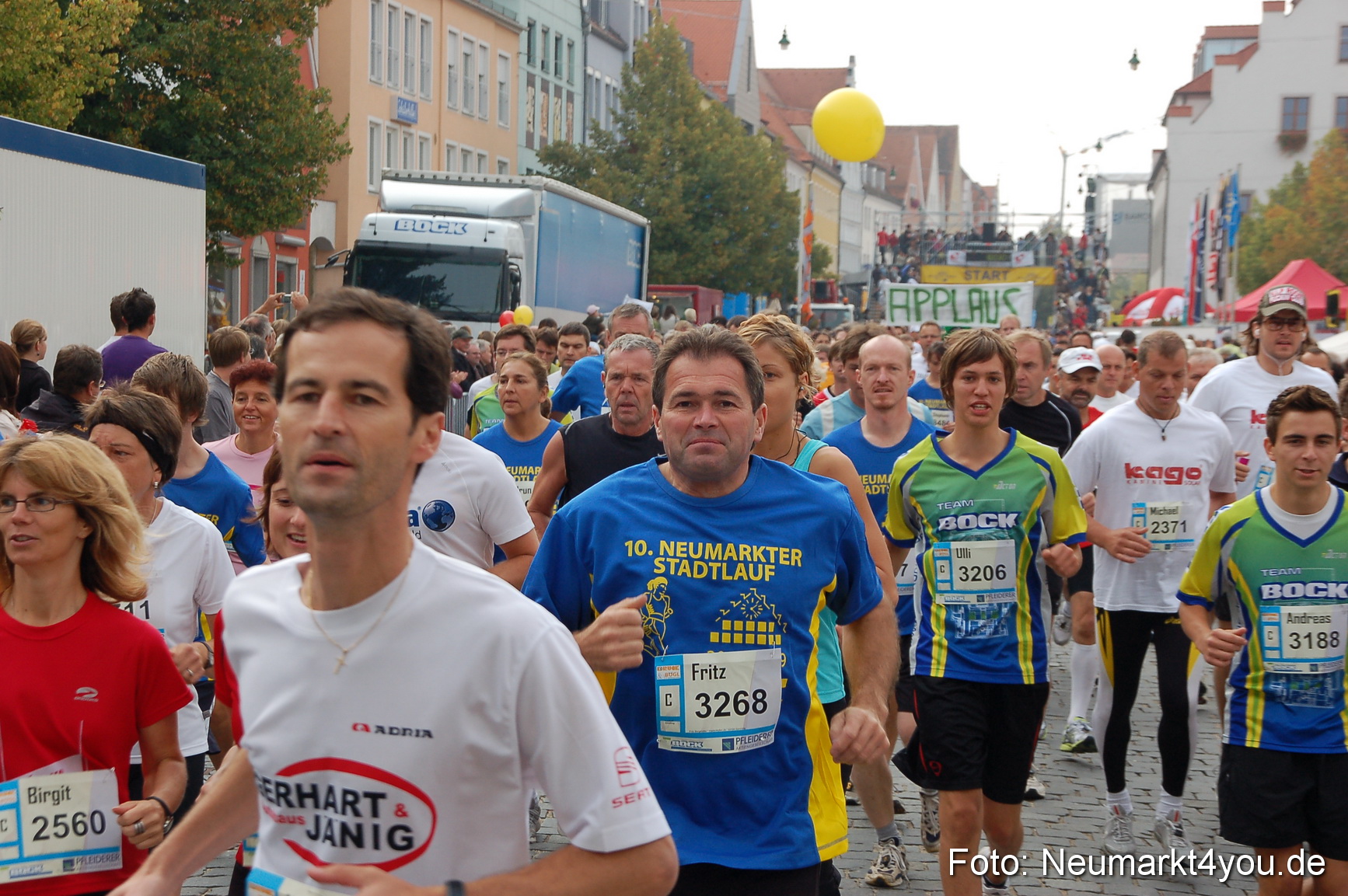 0037 Stadtlauf Neumarkt Unterer Markt 200909